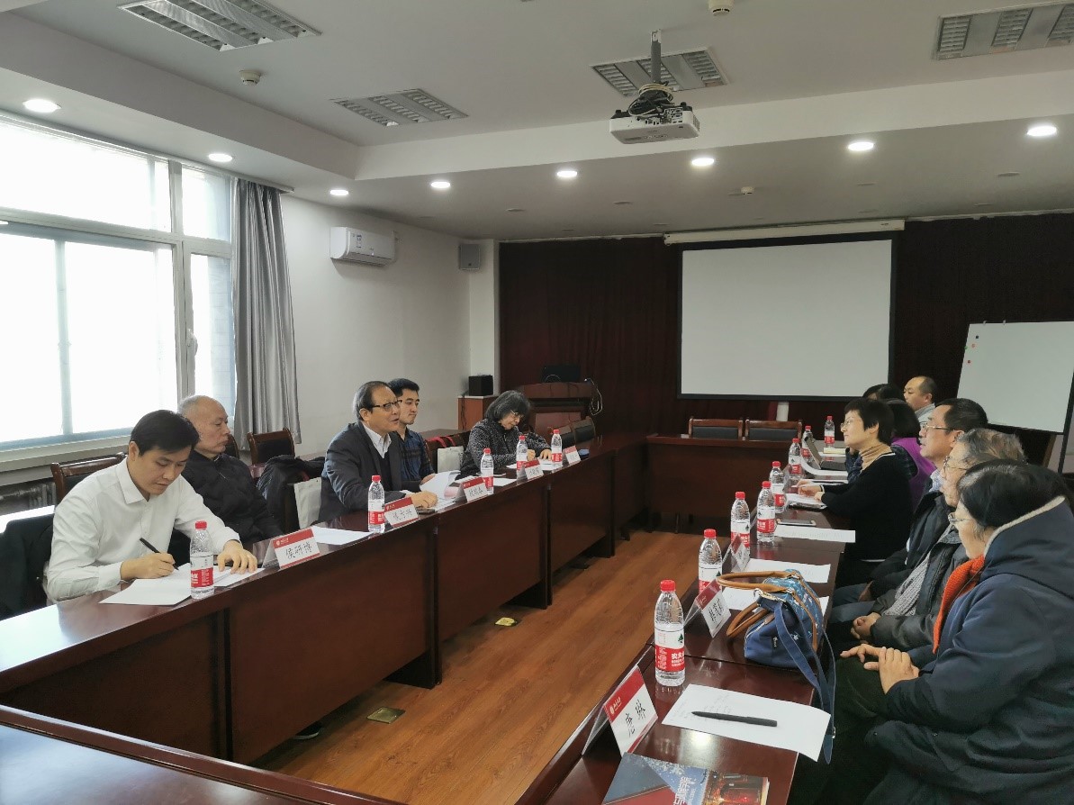 ccd94dc70b0d41158a9486a83d3c20b8.jpg 座谈会现场.jpg